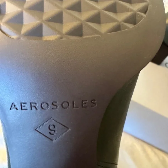 AEROSOLES Women's Dark Olive Green Heeled Boots- Style- ORO. - Picture 3 of 8